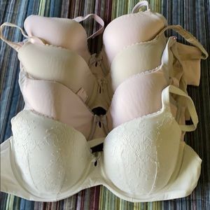 Victoria Secret Bras (4)